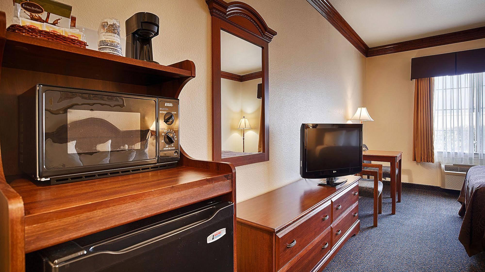 Hotel Western Capital 3*
