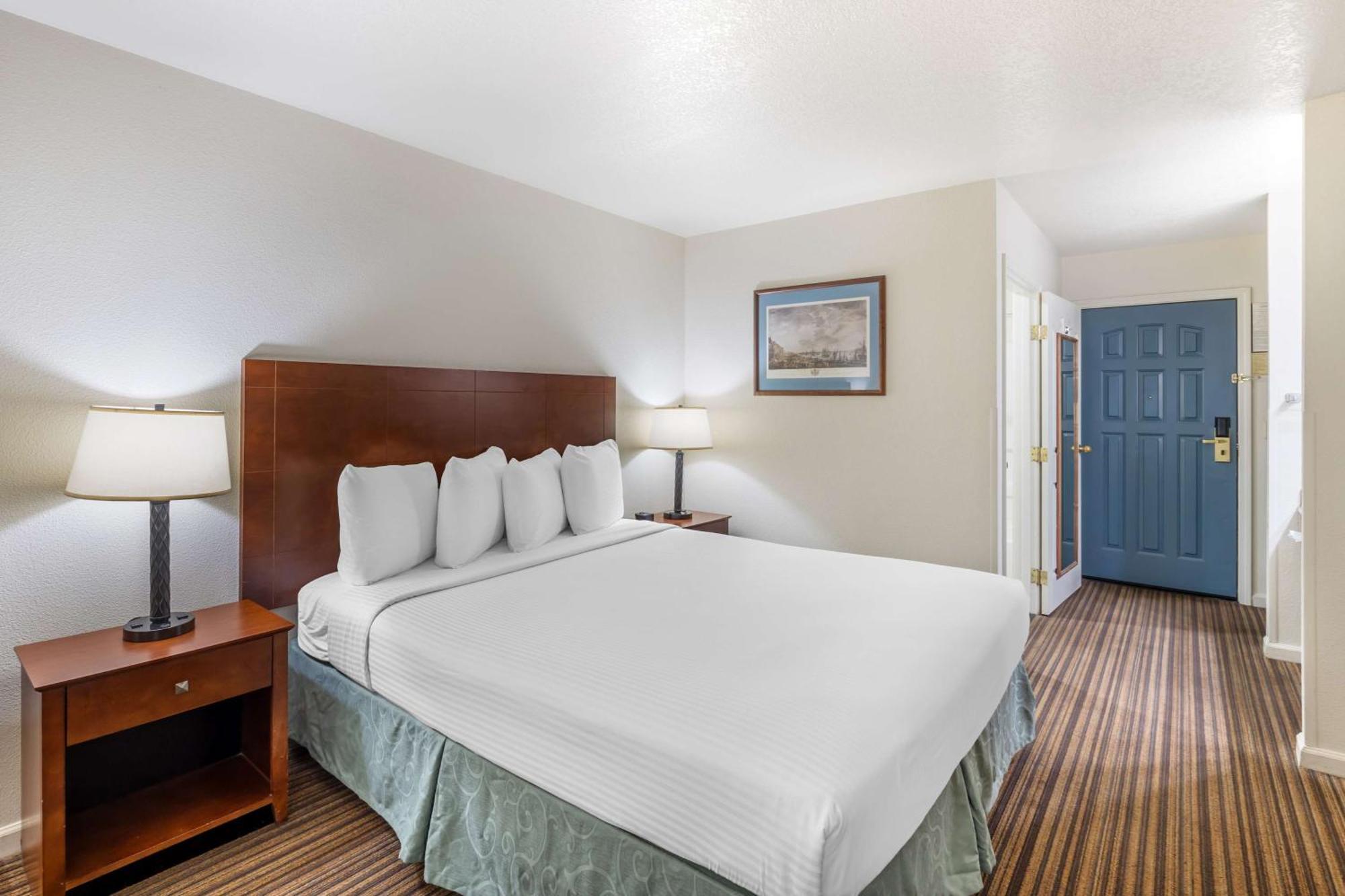 Western Capital 3* Sacramento