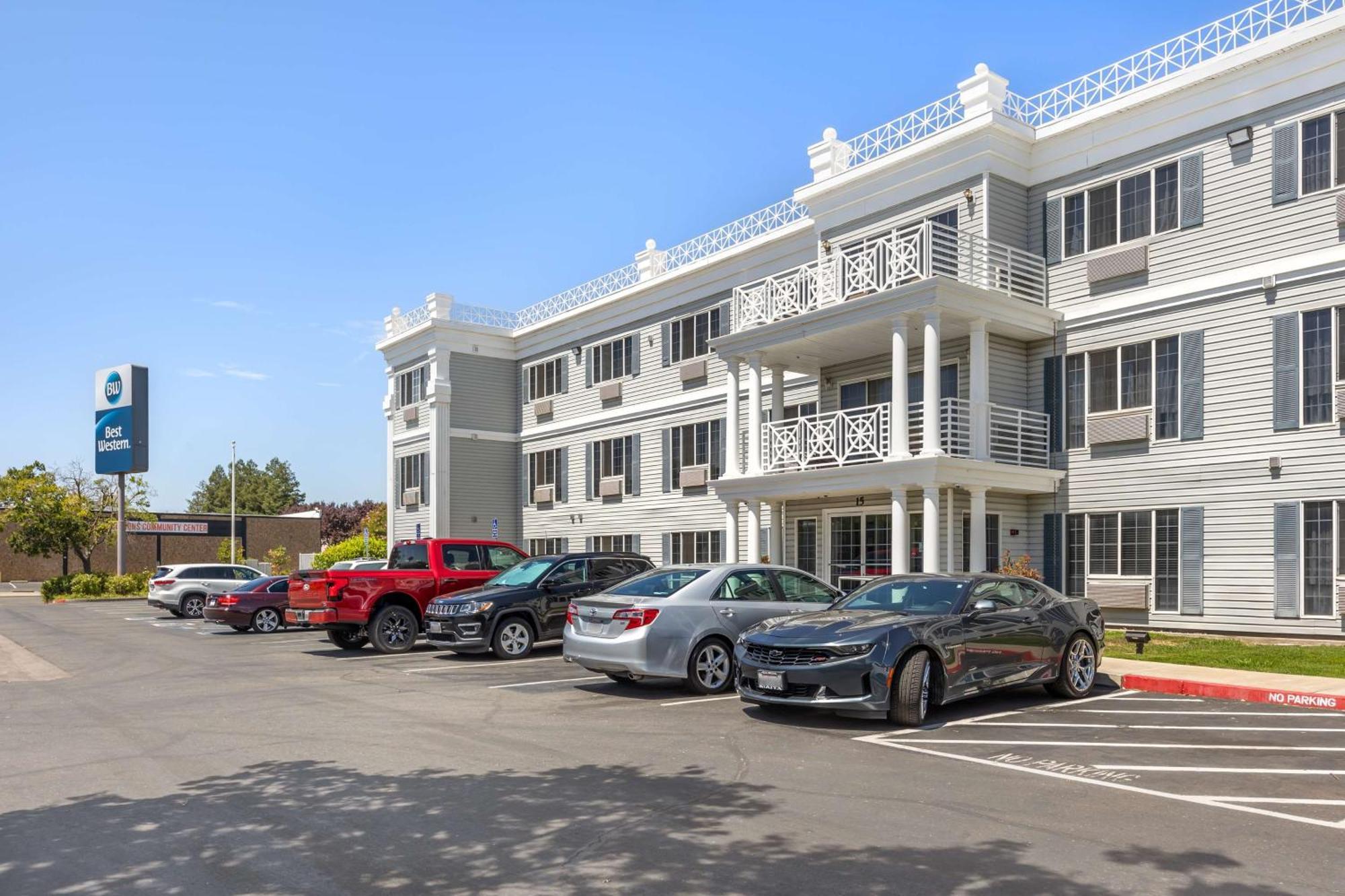 Hotel Western Capital